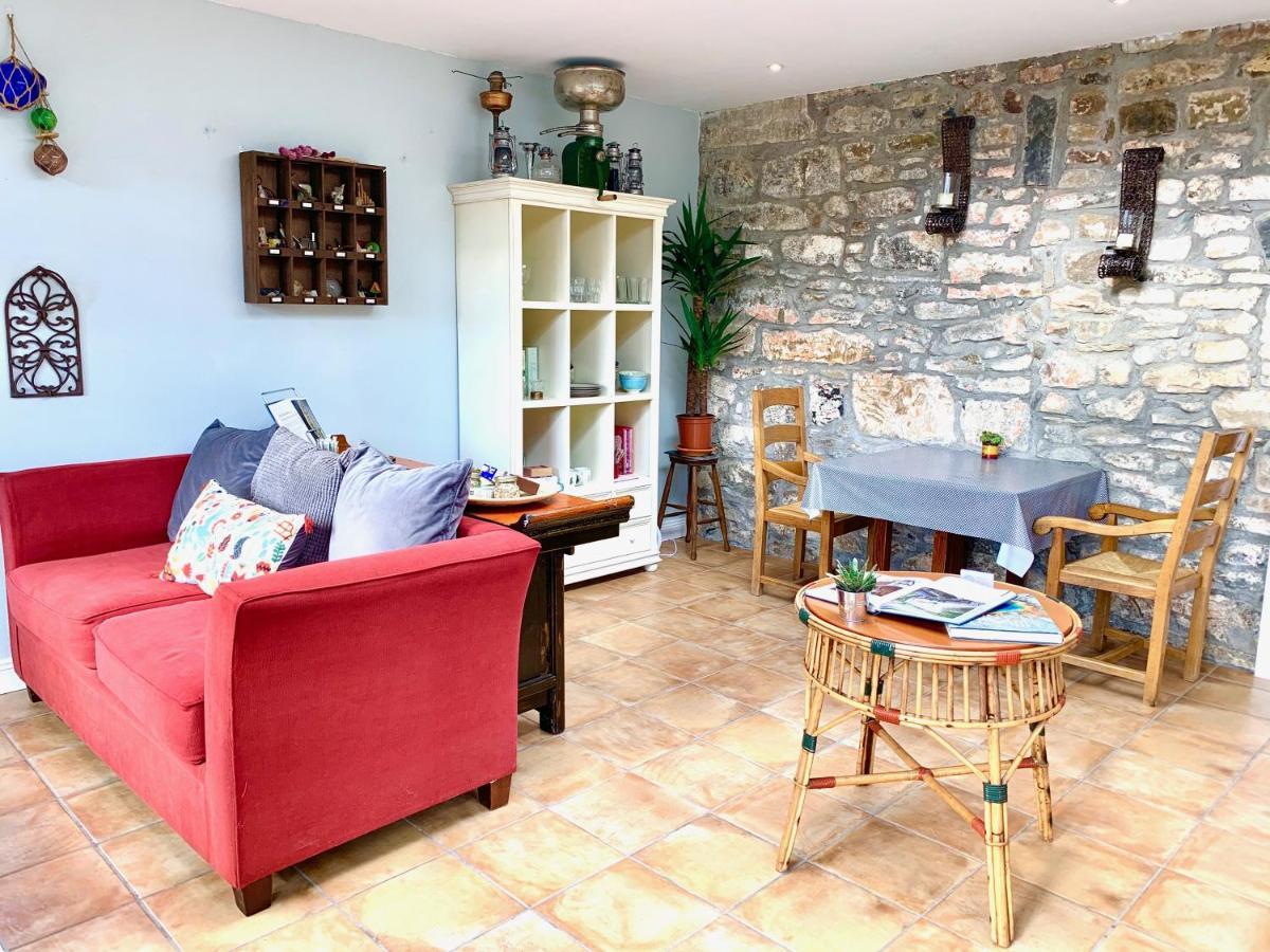 Riverside House * Newport (Mayo)